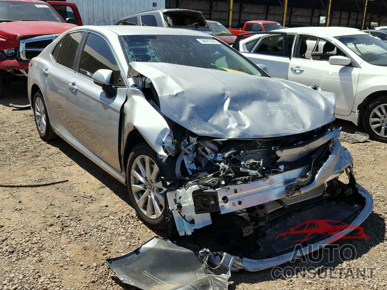 TOYOTA CAMRY 2018 - 4T1B11HK2JU614538