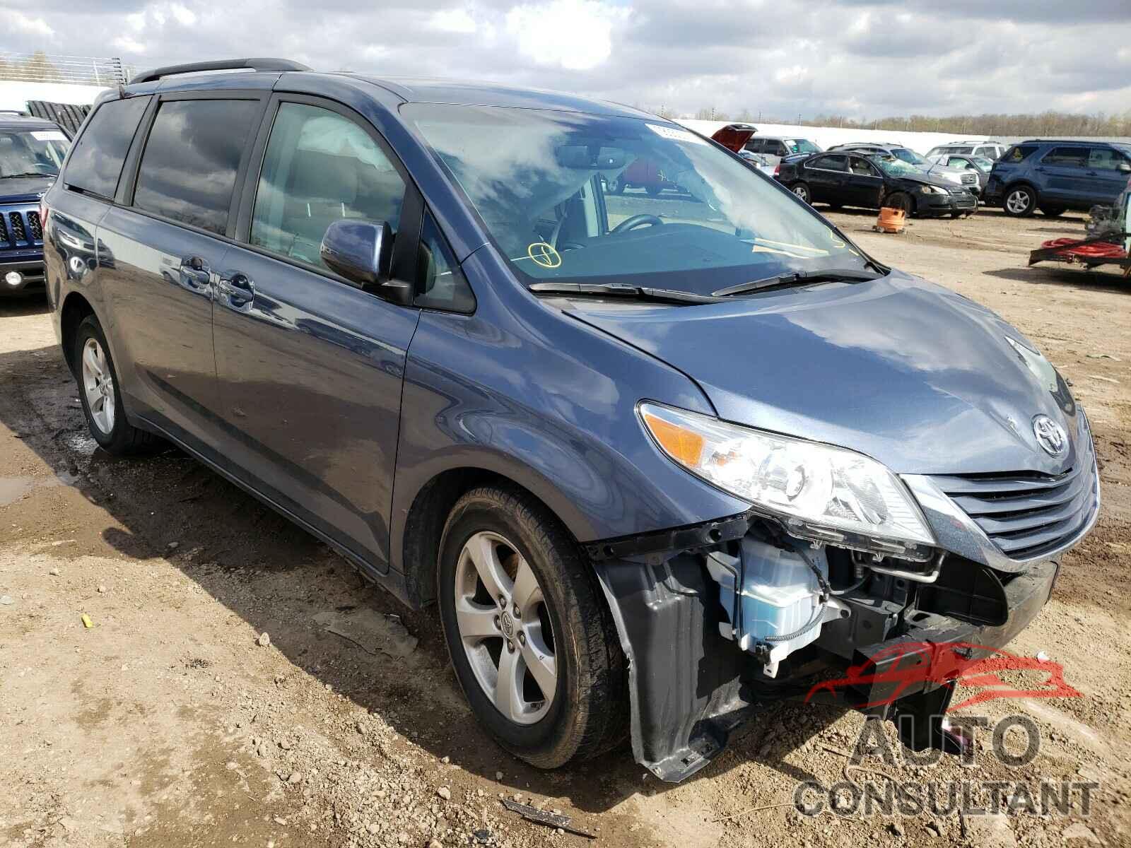 TOYOTA SIENNA 2017 - 5TDKZ3DC3HS836222