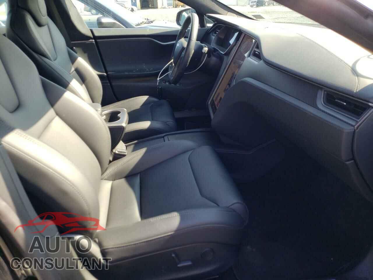 TESLA MODEL S 2019 - 5YJSA1E26KF299830