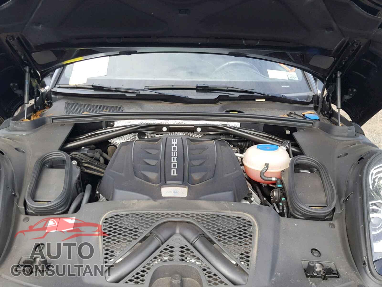 PORSCHE MACAN 2015 - WP1AB2A5XFLB50367