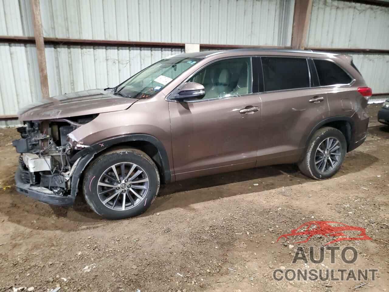 TOYOTA HIGHLANDER 2017 - 5TDKZRFH9HS204112