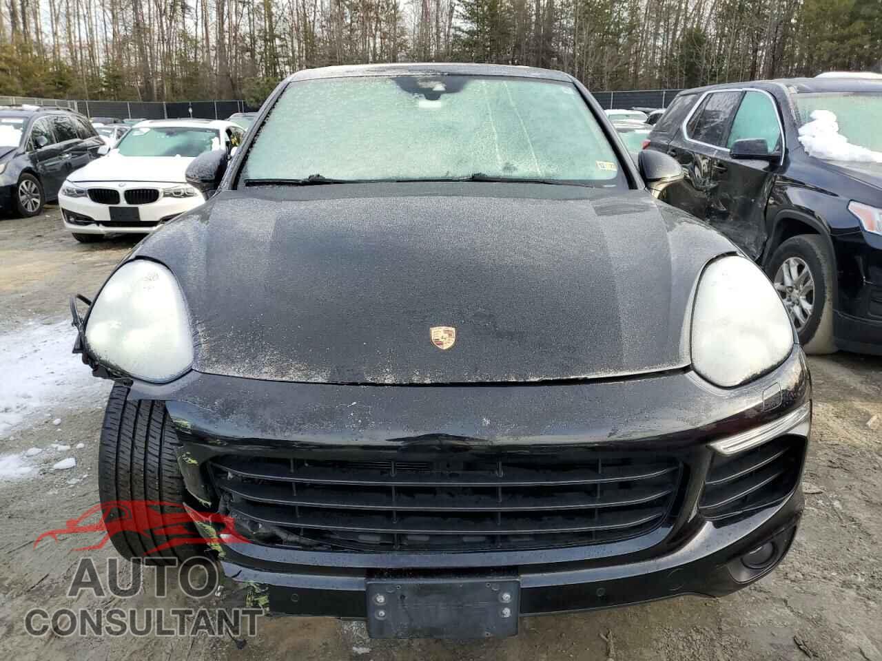 PORSCHE CAYENNE 2018 - WP1AA2A26JKA03079