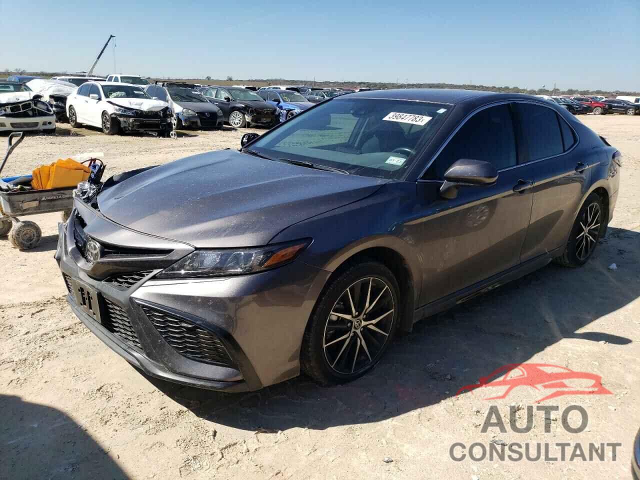 TOYOTA CAMRY 2021 - 4T1G11AKXMU418058