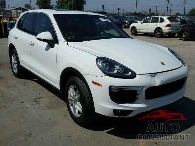 PORSCHE CAYENNE 2016 - WP1AA2A21GKA12443