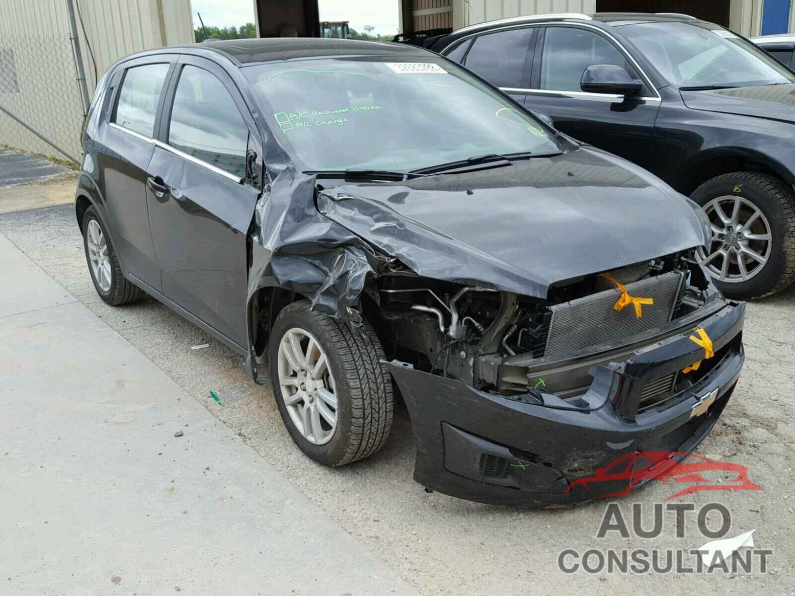 CHEVROLET SONIC 2016 - 1G1JC6SBXG4120591