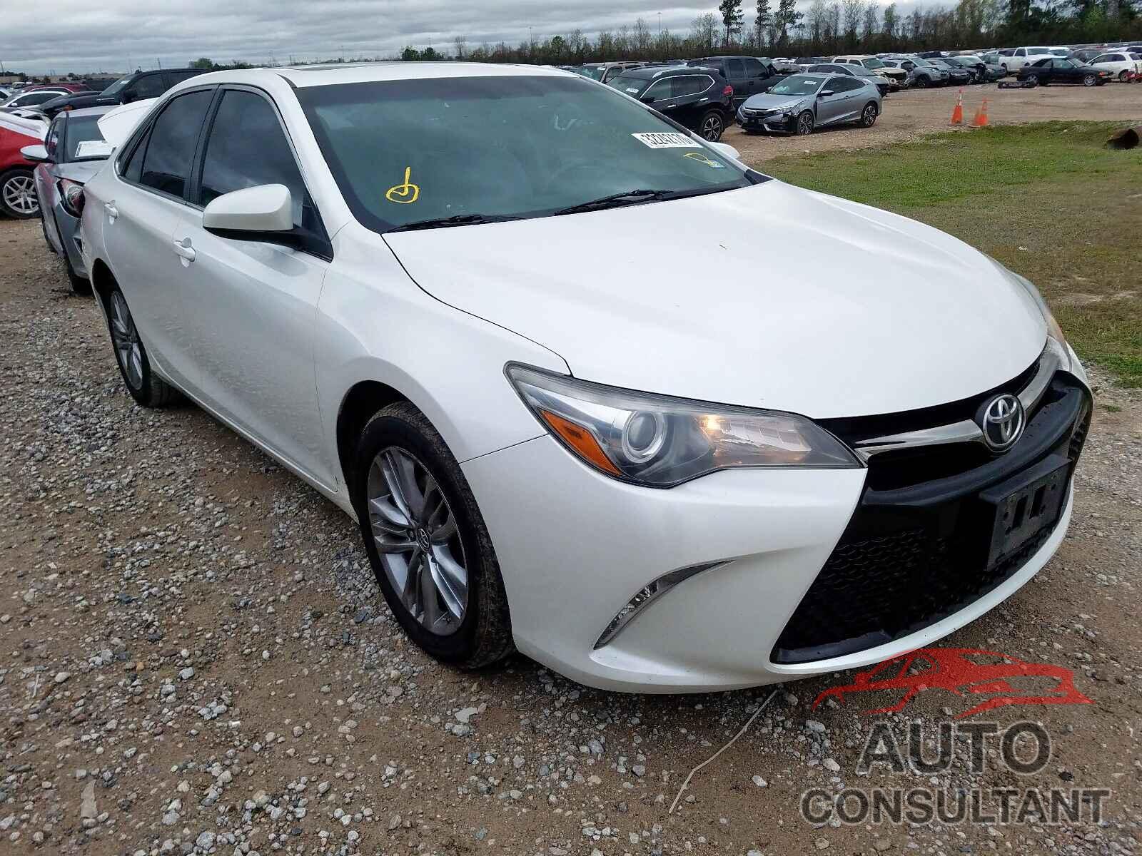 TOYOTA CAMRY 2015 - 3VWL17AJ8GM310041