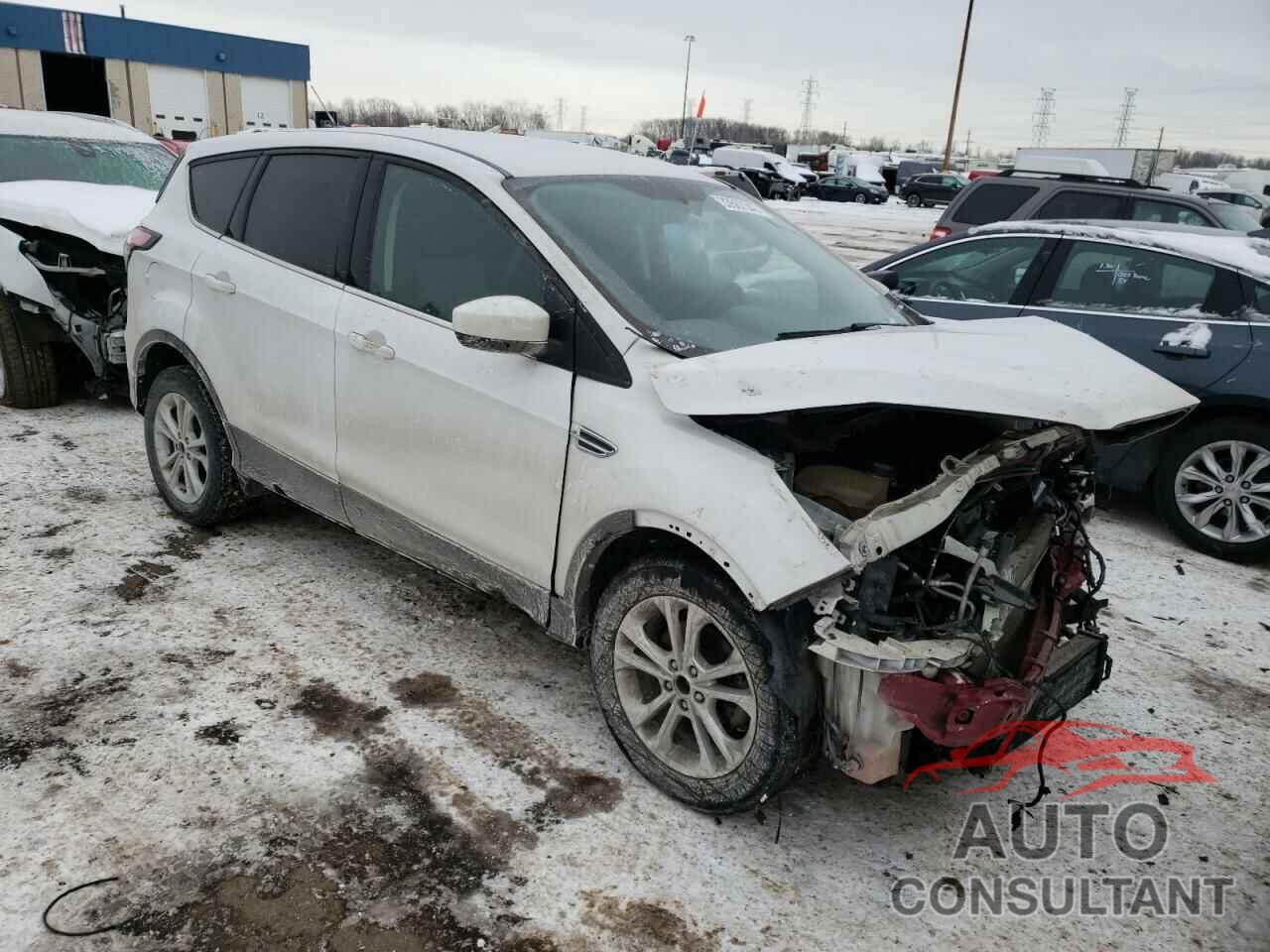FORD ESCAPE 2017 - 1FMCU0GDXHUE92059