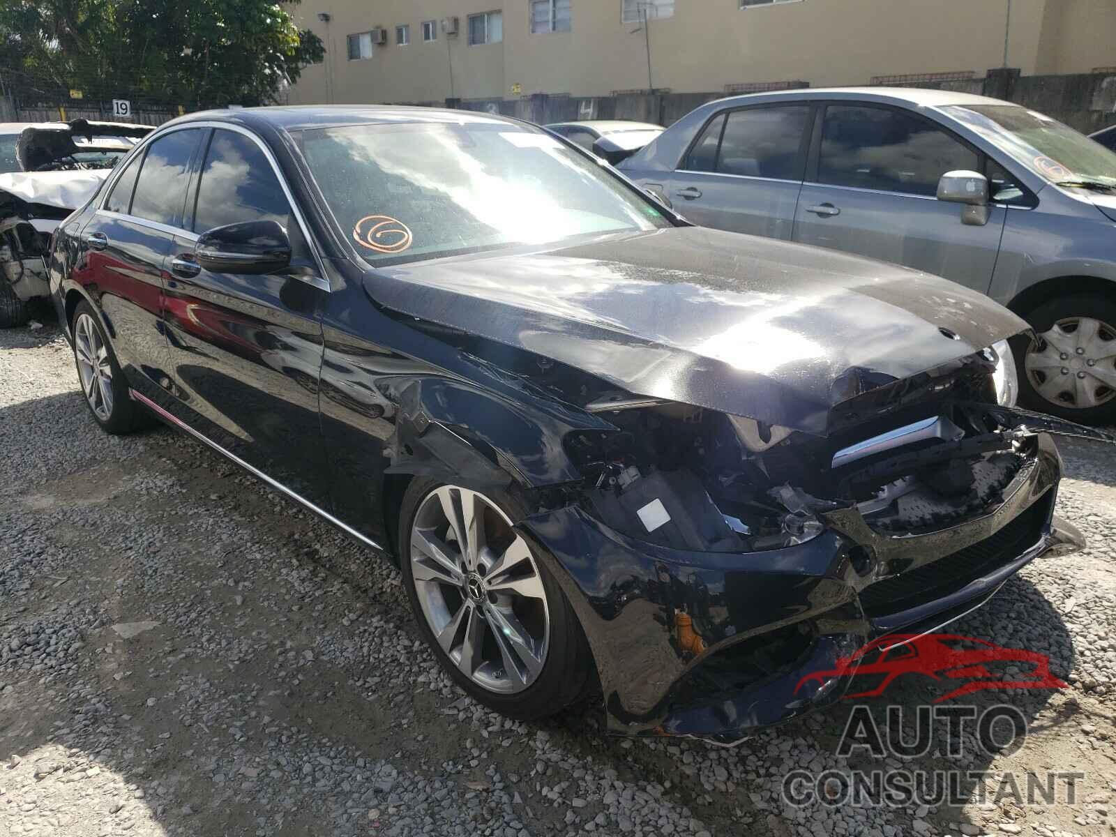 MERCEDES-BENZ C CLASS 2018 - 55SWF4JB2JU250003