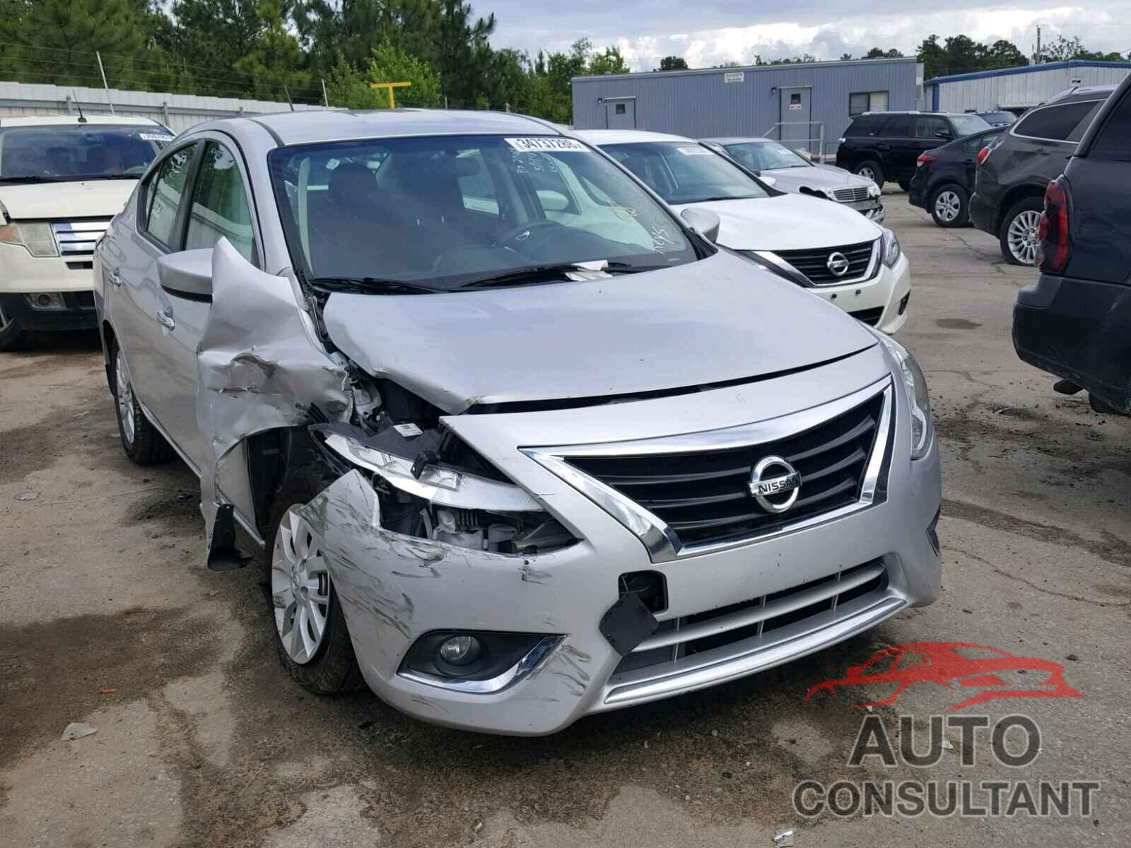 NISSAN VERSA 2017 - 3N1CN7AP8HL822646
