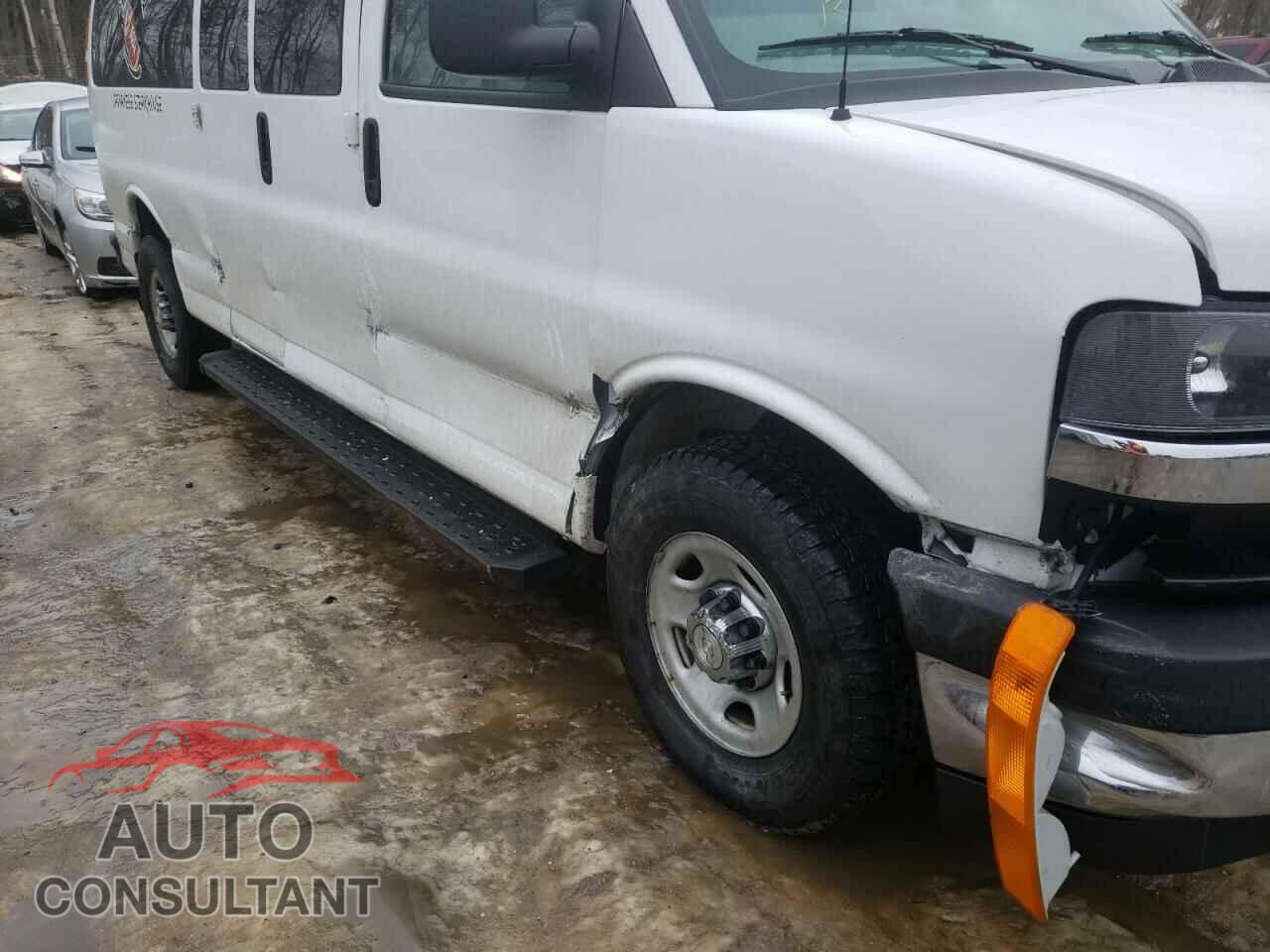 CHEVROLET EXPRESS 2017 - 1GAZGPFF0H1222043