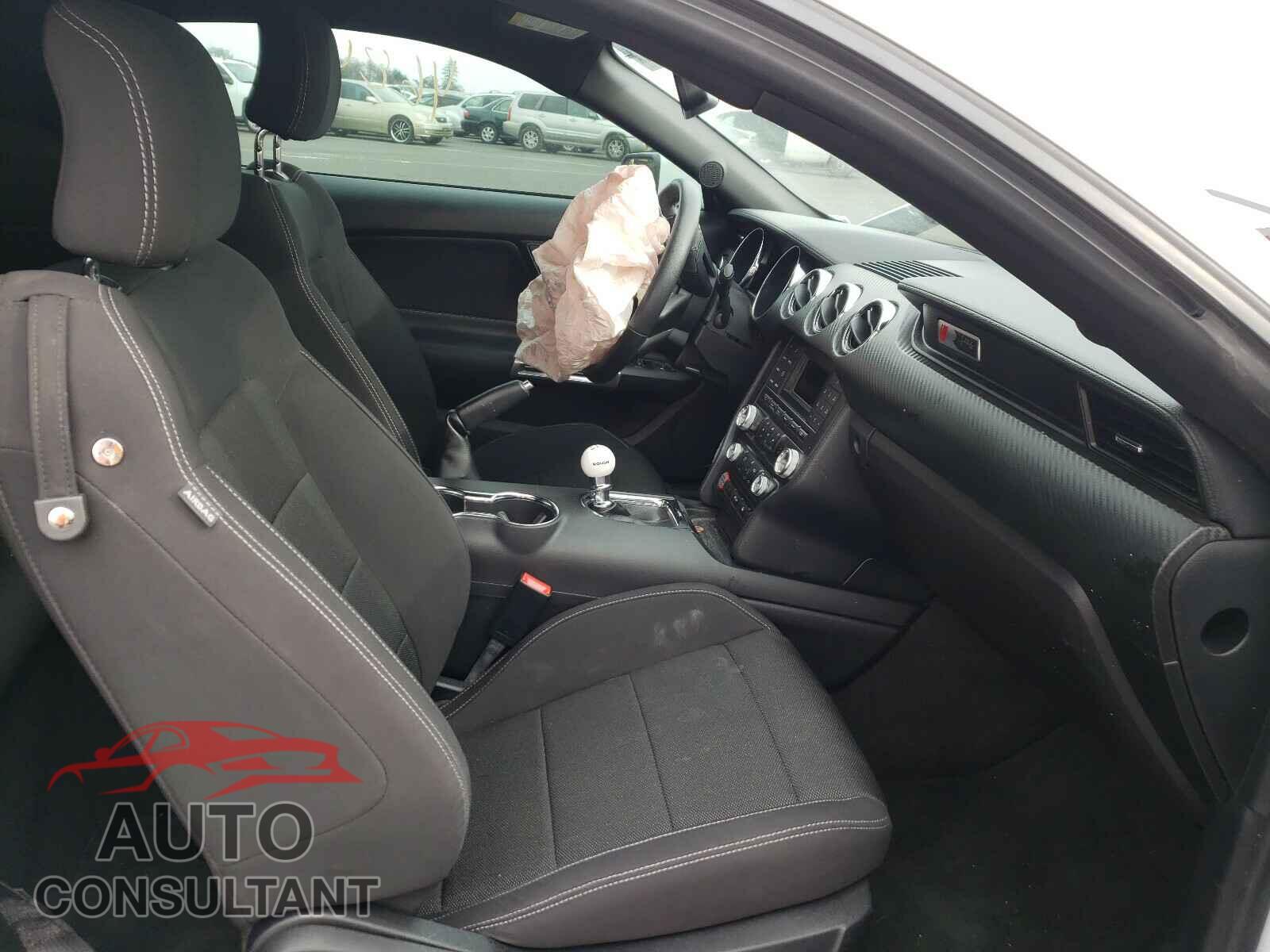 FORD MUSTANG 2017 - 1FA6P8AM4H5352072