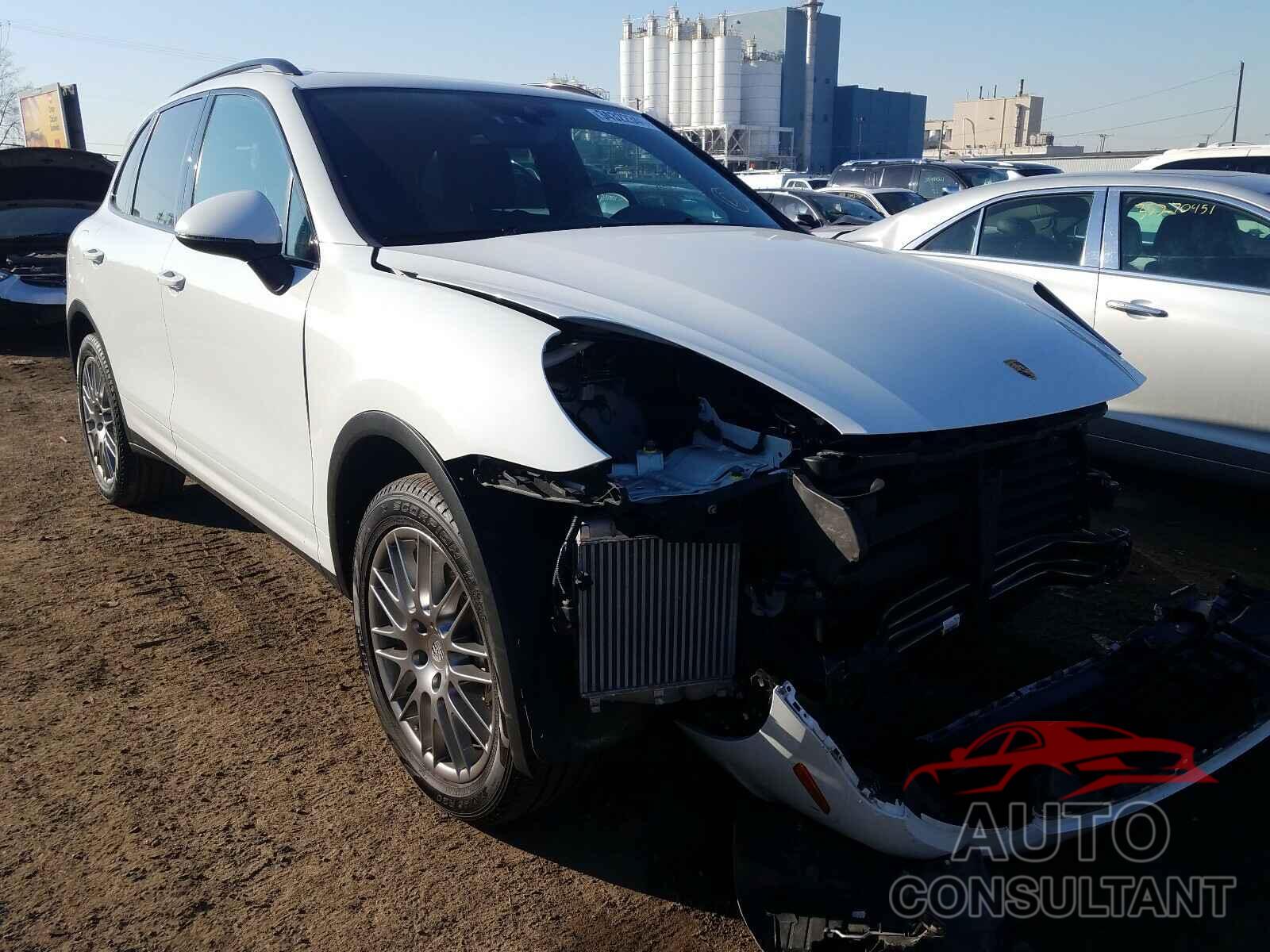 PORSCHE CAYENNE 2017 - WP1AB2A20HLA52571