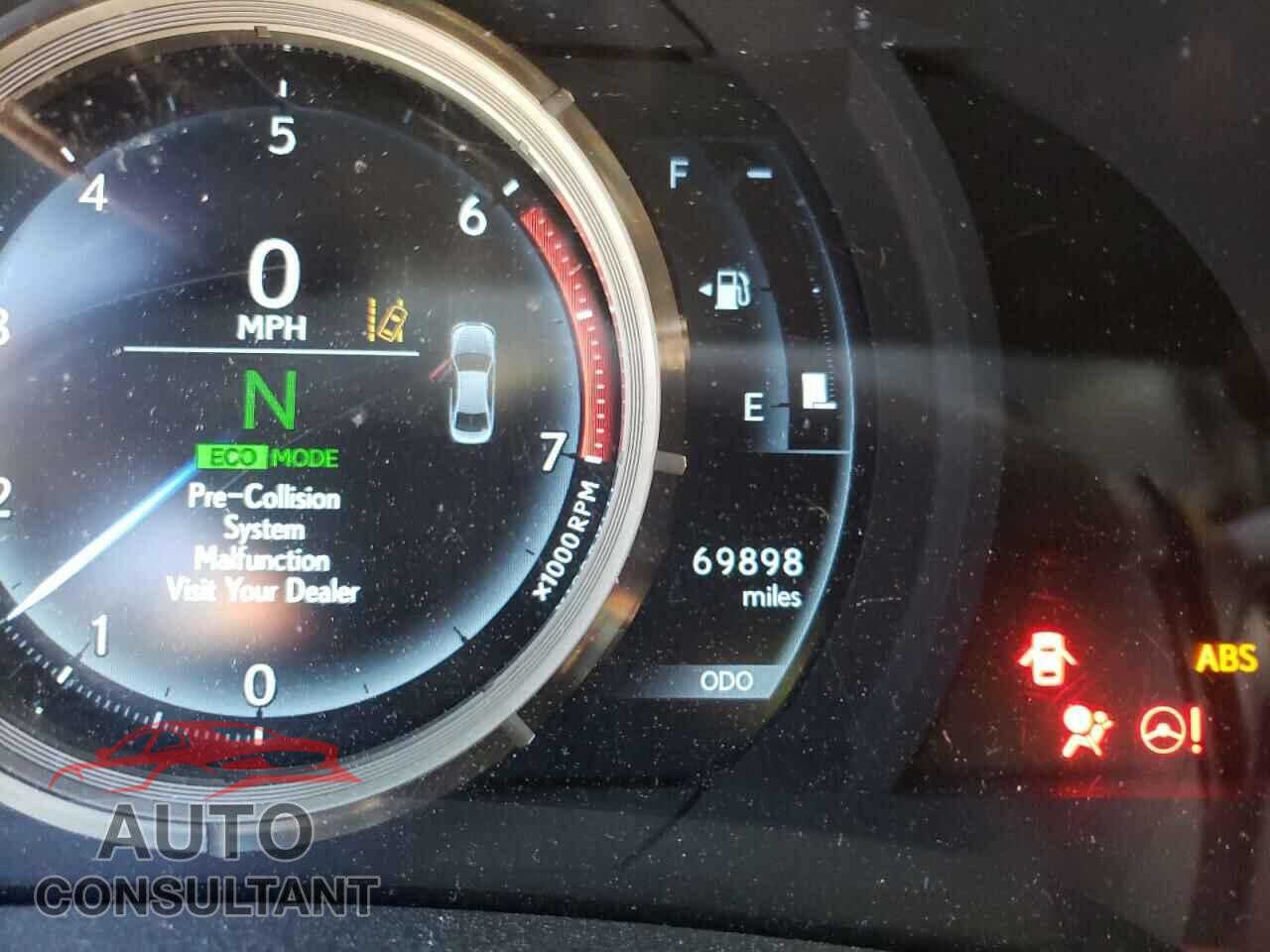 LEXUS IS 2017 - JTHBA1D26H5040216