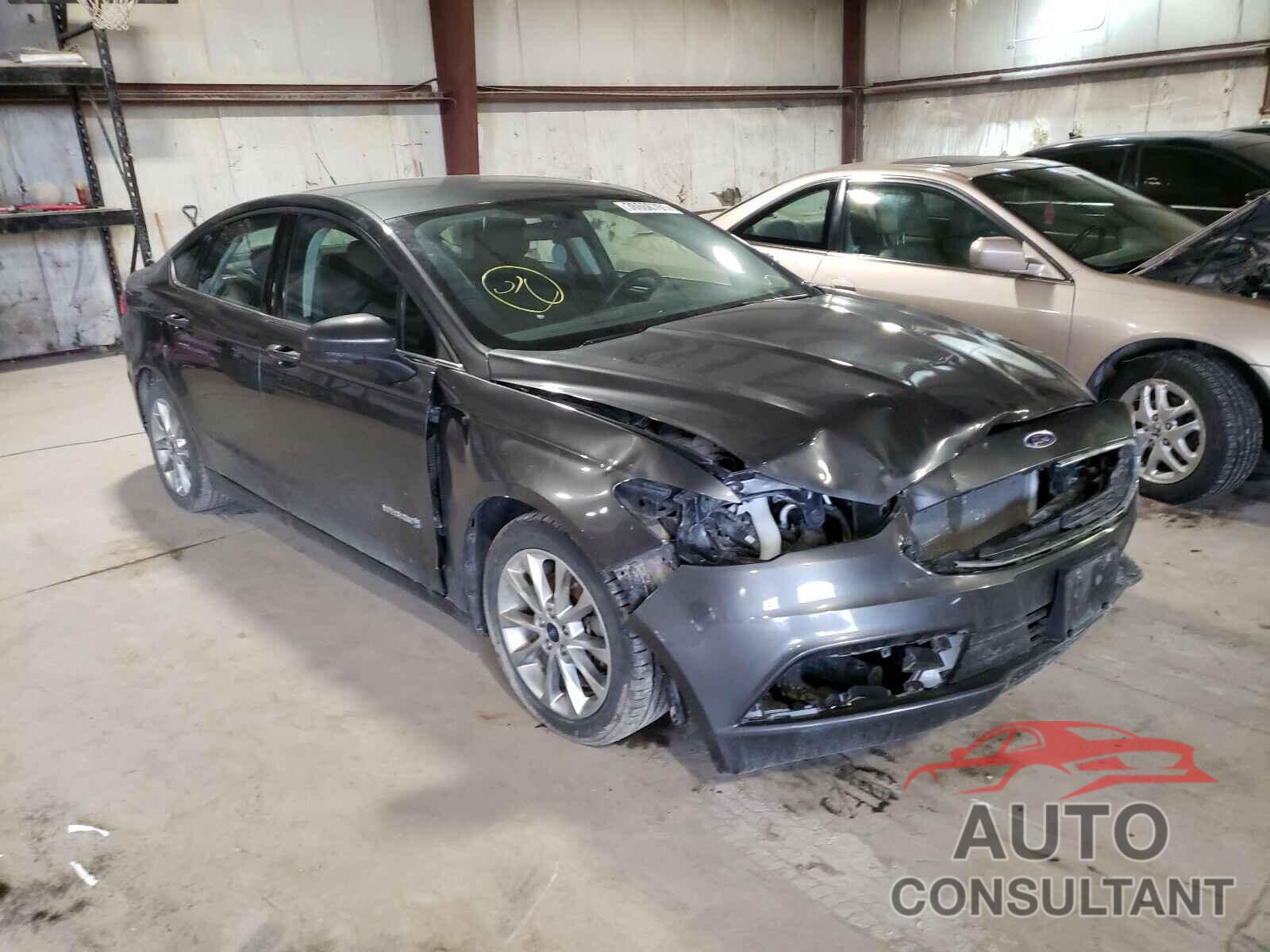 FORD FUSION 2017 - 3FA6P0LU2HR325643