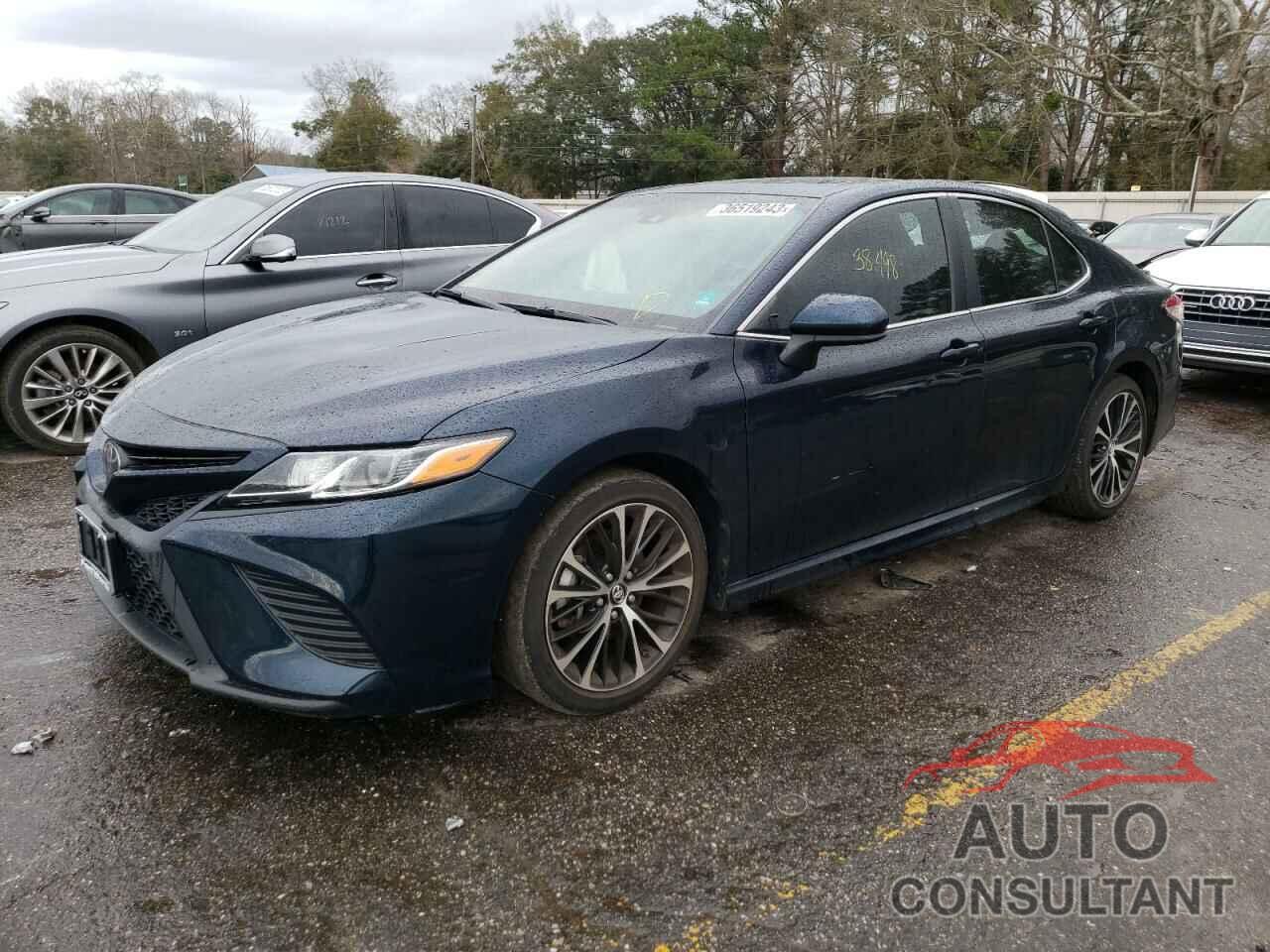 TOYOTA CAMRY 2018 - 4T1B11HK2JU622123