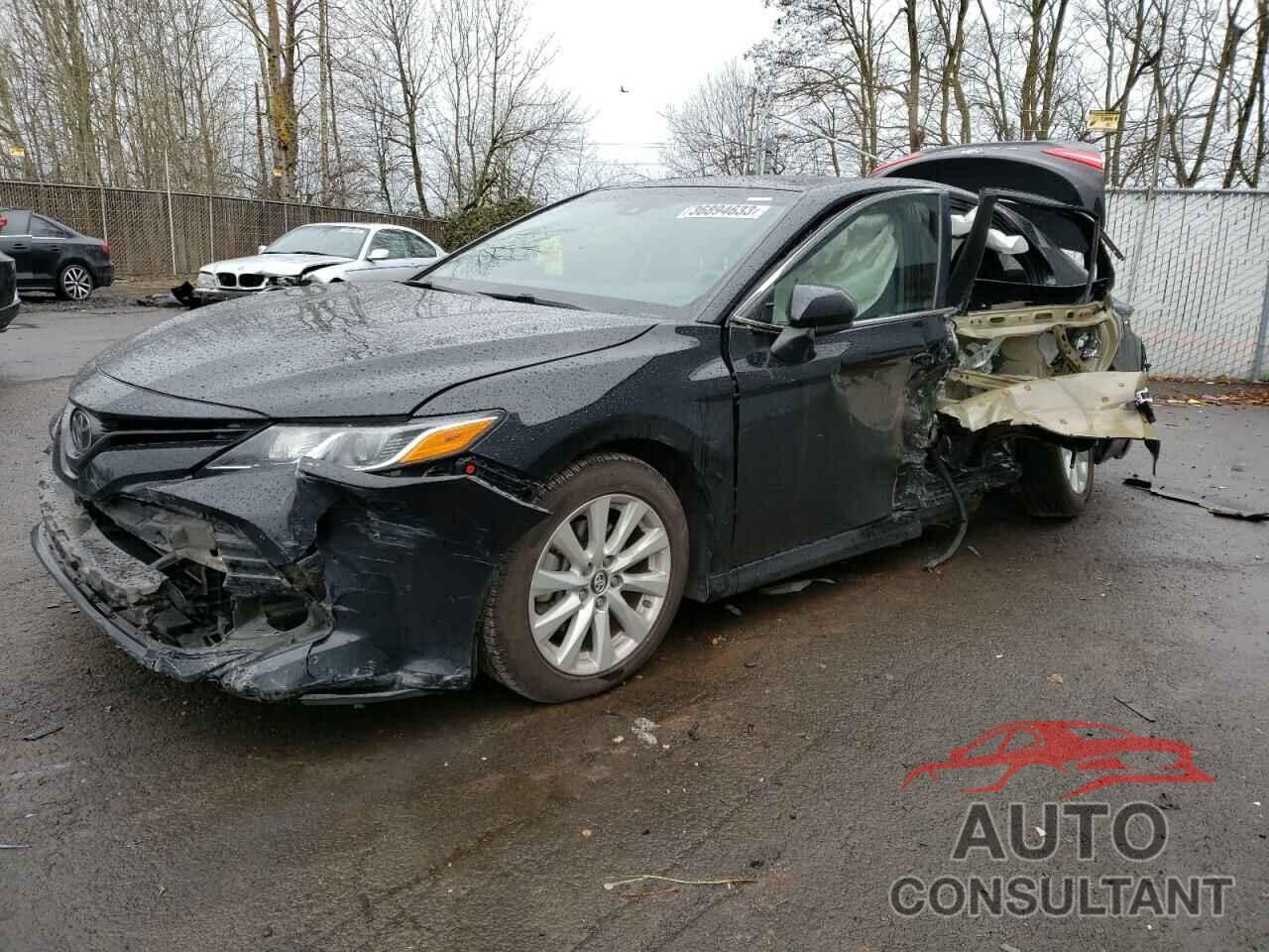 TOYOTA CAMRY 2018 - 4T1B11HK0JU578784