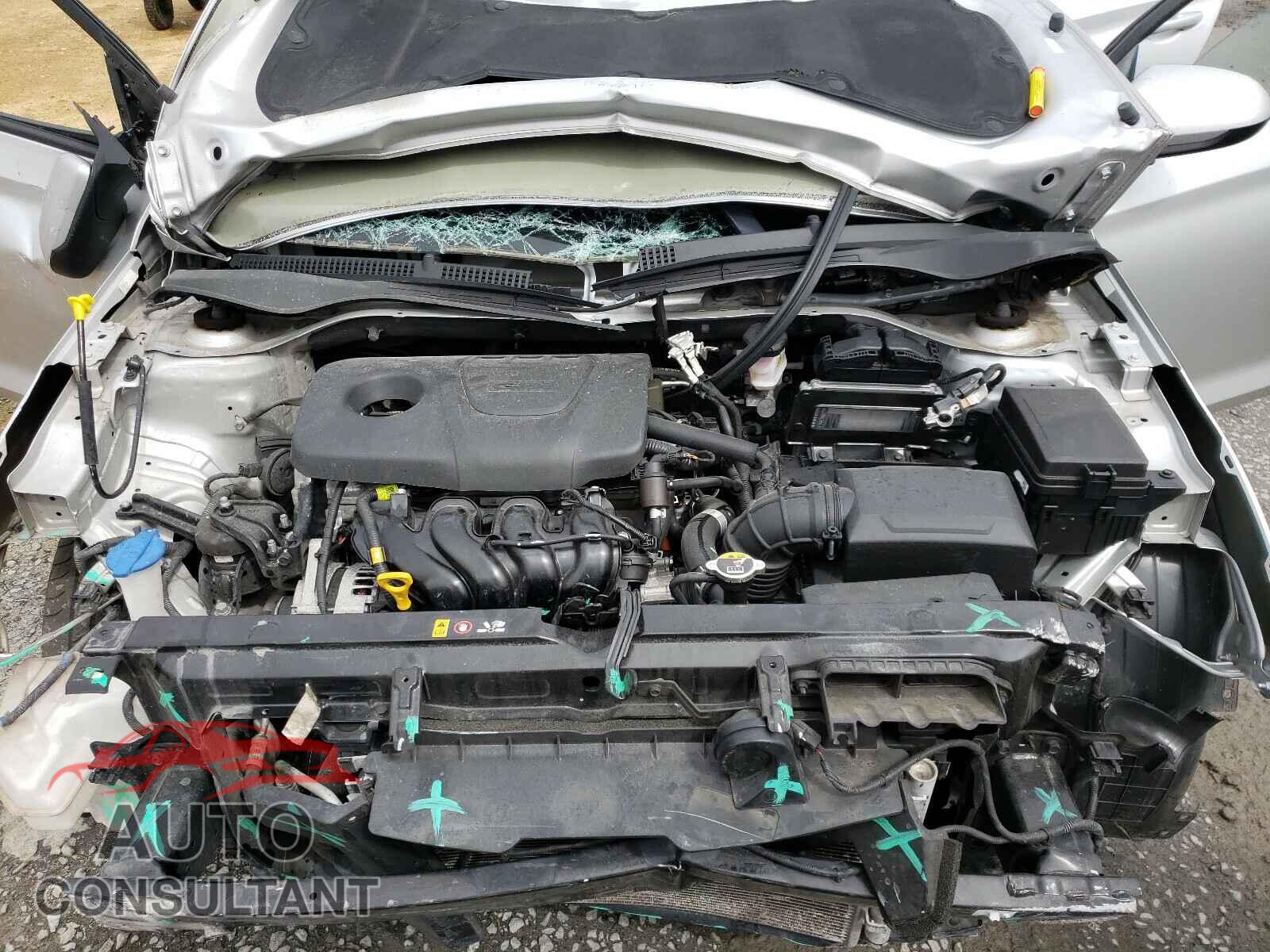 HYUNDAI ACCENT 2018 - 3KPC24A37JE028054