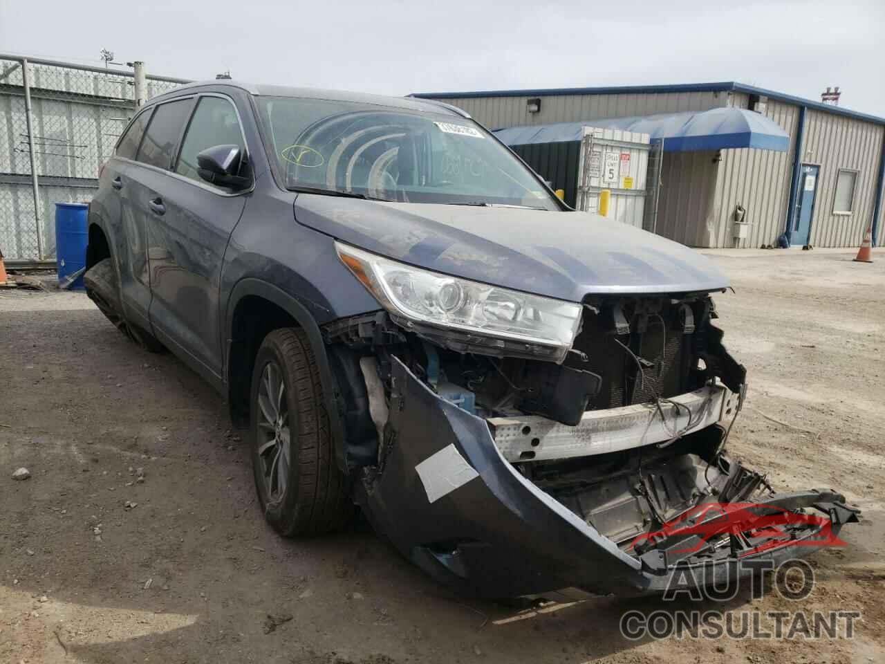TOYOTA HIGHLANDER 2018 - 5TDJZRFH0JS802641