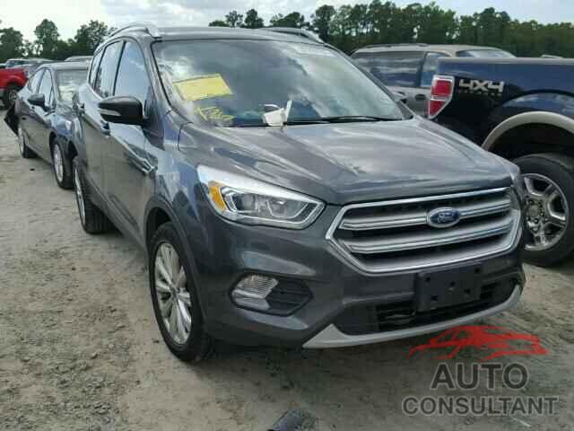 FORD ESCAPE 2017 - 1FMCU0J94HUA60877