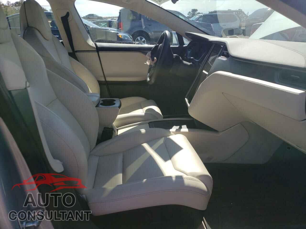 TESLA MODEL S 2018 - 5YJSA1E20JF288045