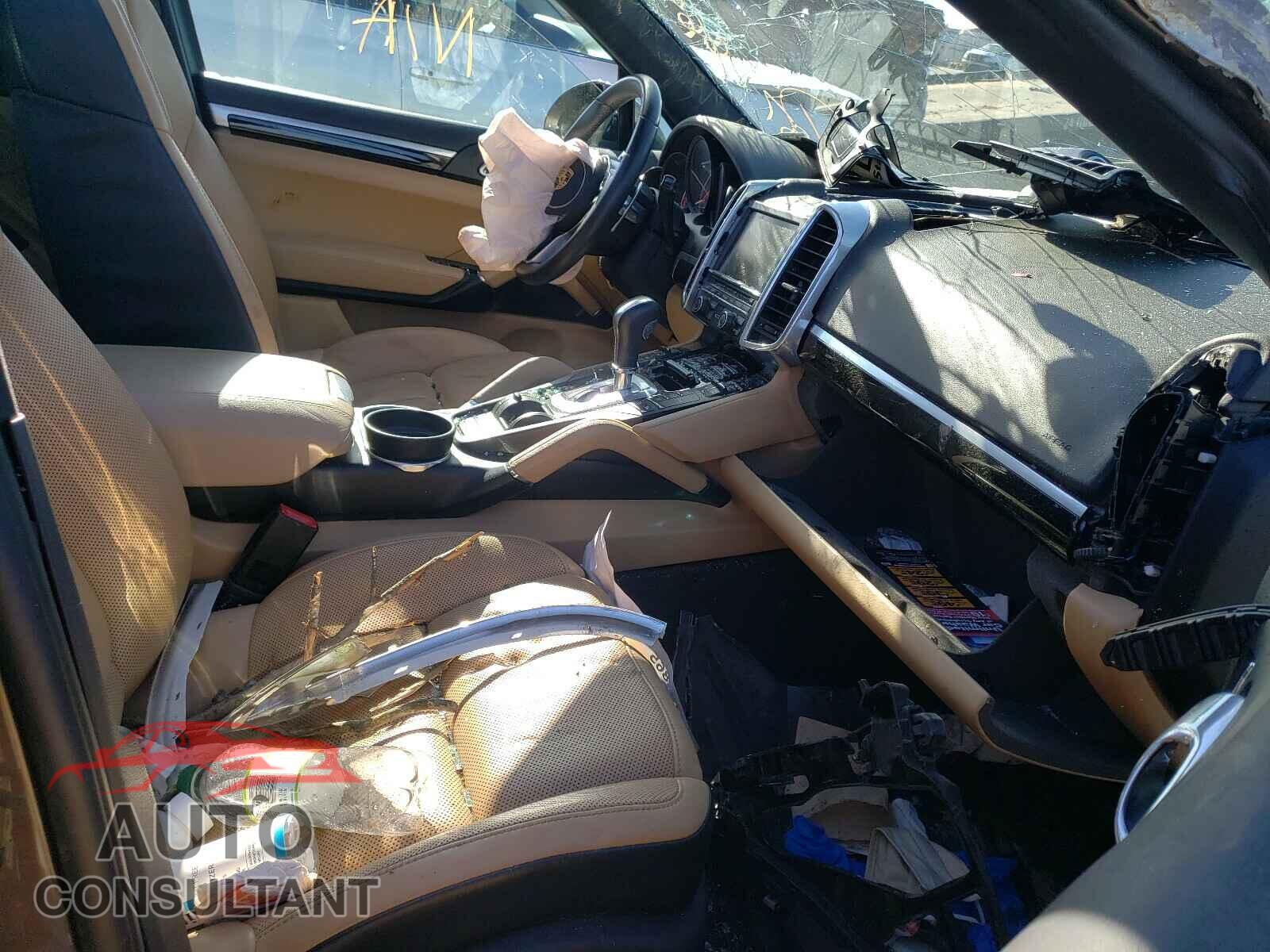 PORSCHE CAYENNE 2016 - WP1AA2A22GLA10274