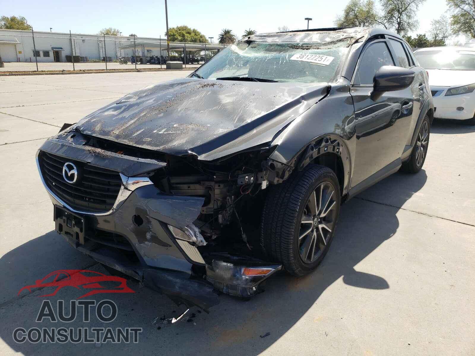 MAZDA CX-3 2017 - JM1DKFC78H0175261