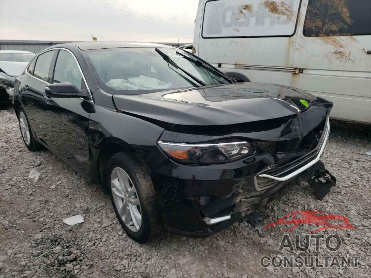 CHEVROLET MALIBU 2017 - 1G1ZE5ST4HF146609