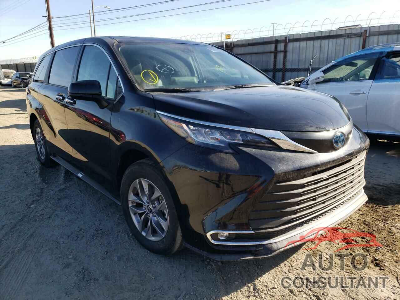 TOYOTA SIENNA 2022 - 5TDYRKECXNS085568