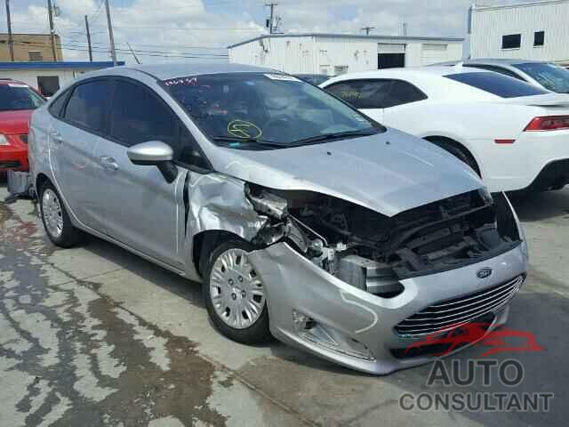 FORD FIESTA 2015 - 3FADP4AJ6FM104600