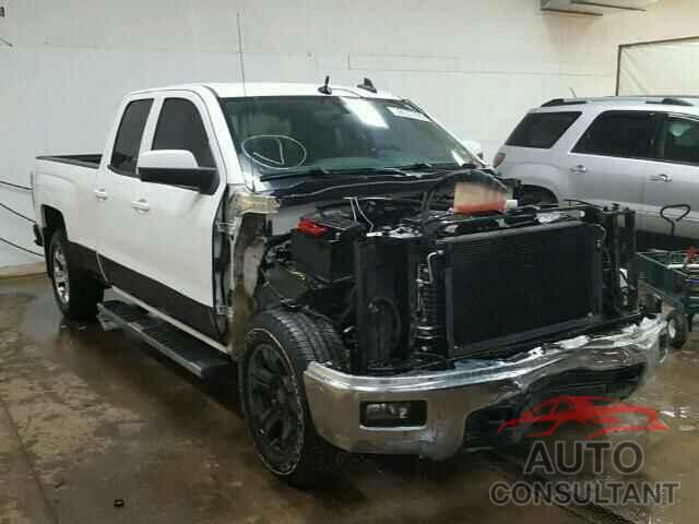 CHEVROLET SILVERADO 2015 - 1GCVKREC4FZ146509