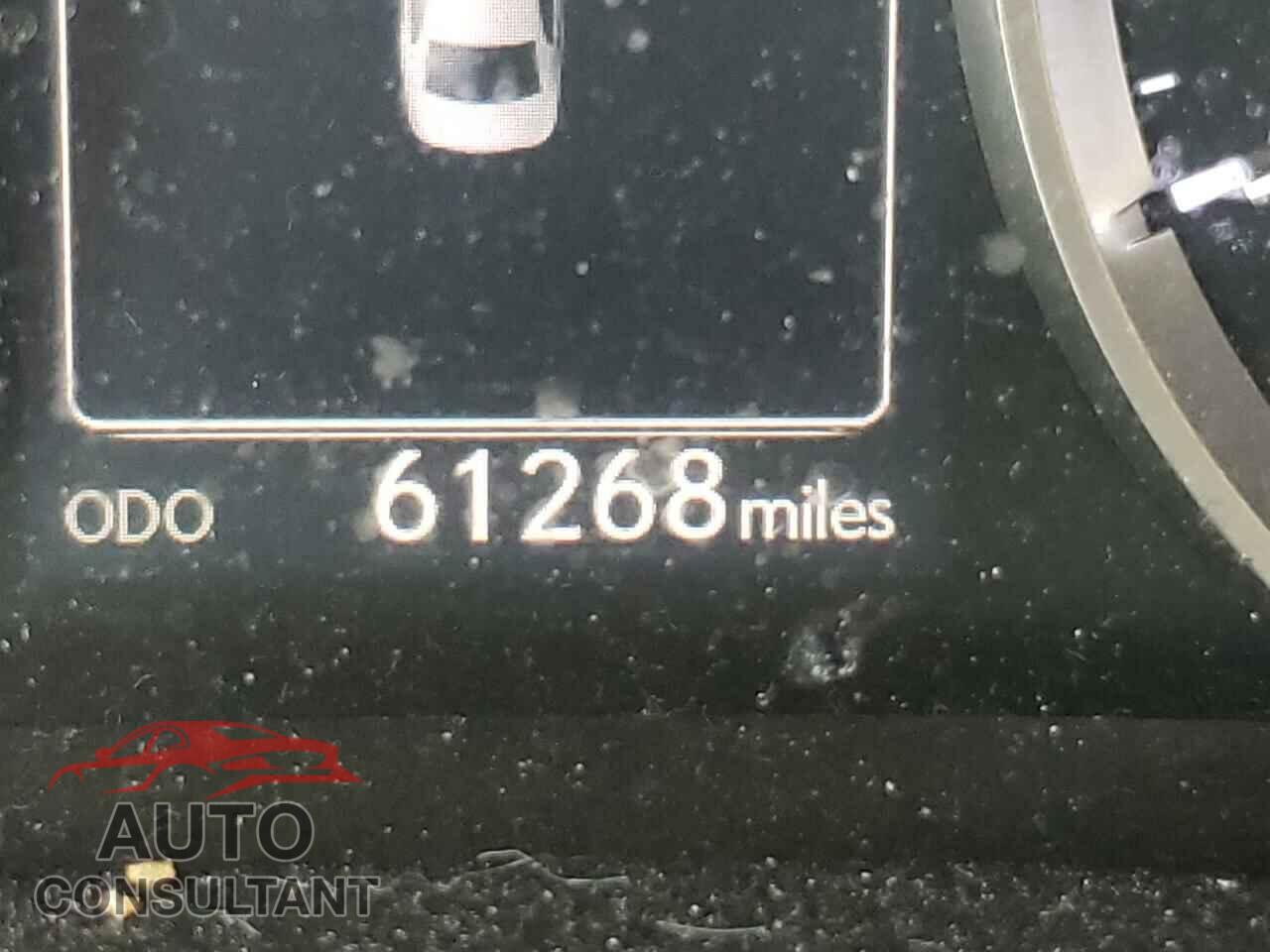 LEXUS IS 2016 - JTHBA1D23G5020522
