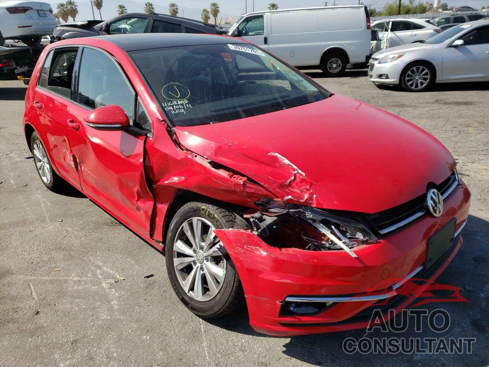 VOLKSWAGEN GOLF 2018 - 3VWG17AU4JM266476