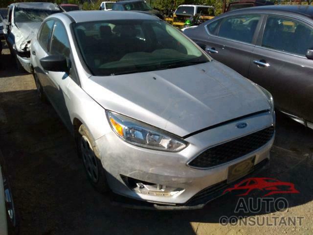 FORD FOCUS 2015 - 1FADP3E23FL257790