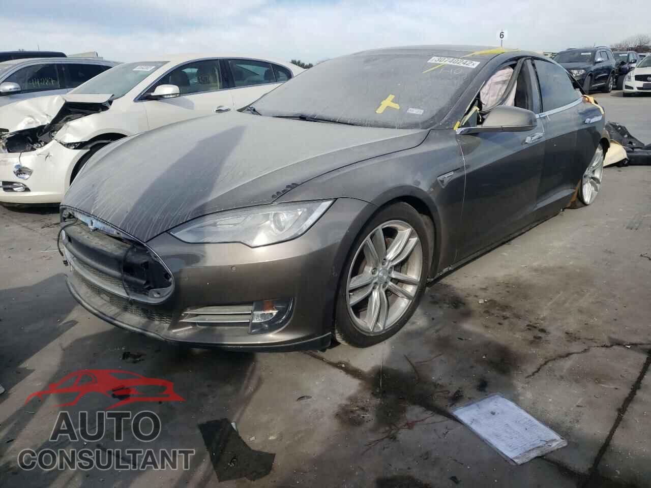 TESLA MODEL S 2016 - 5YJSA1E27GF121951