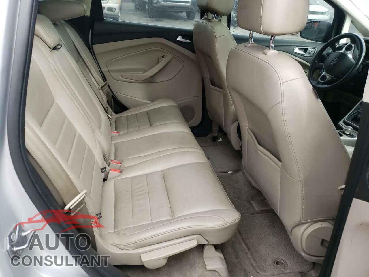 FORD CMAX 2015 - 2HGFC2F6XMH533405