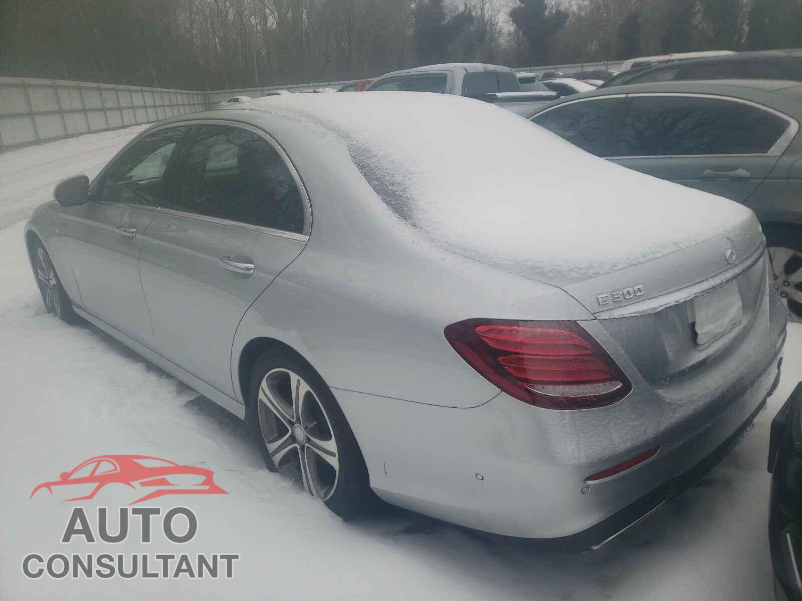 MERCEDES-BENZ E CLASS 2017 - WDDZF4KB4HA090101