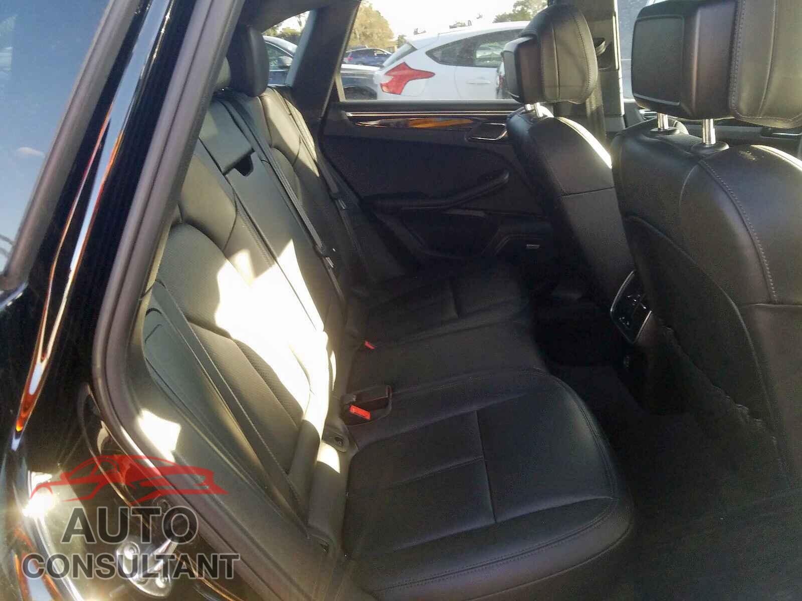 PORSCHE MACAN 2018 - WP1AB2A59JLB37585
