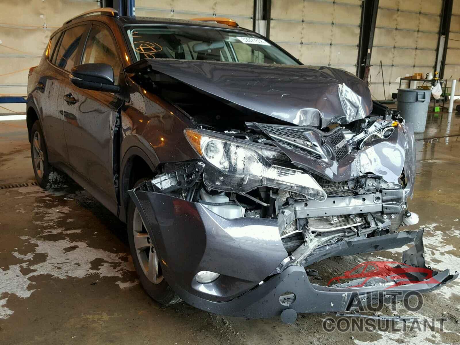 TOYOTA RAV4 2015 - JTMRFREV6FJ046885