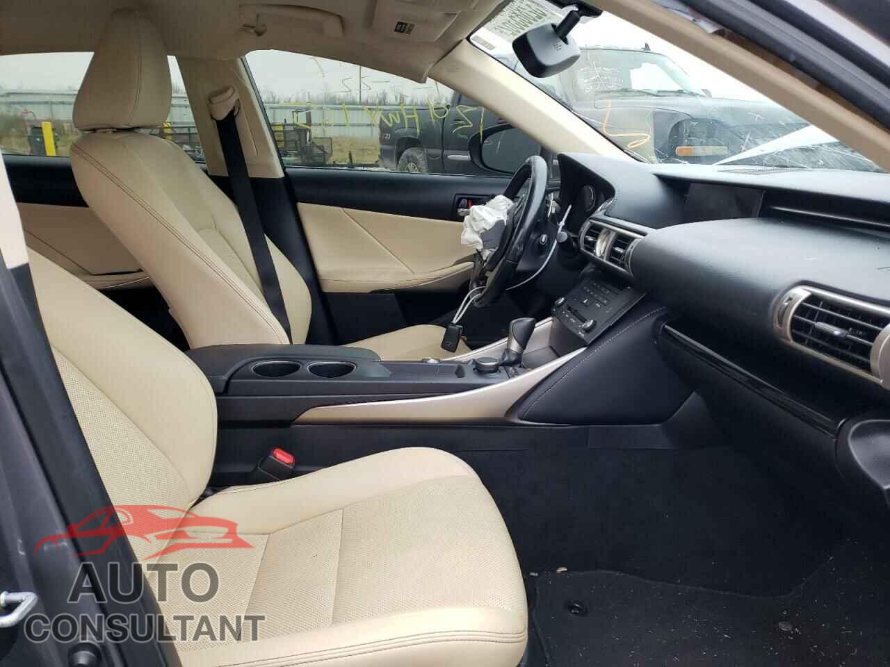 LEXUS IS 2016 - JTHBA1D2XG5003572