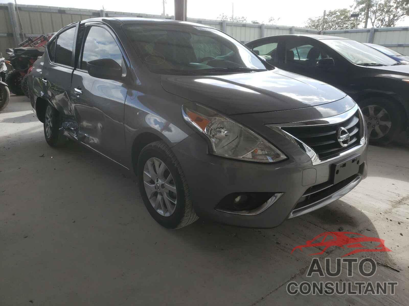 NISSAN VERSA 2018 - 3N1CN7APXJL833413