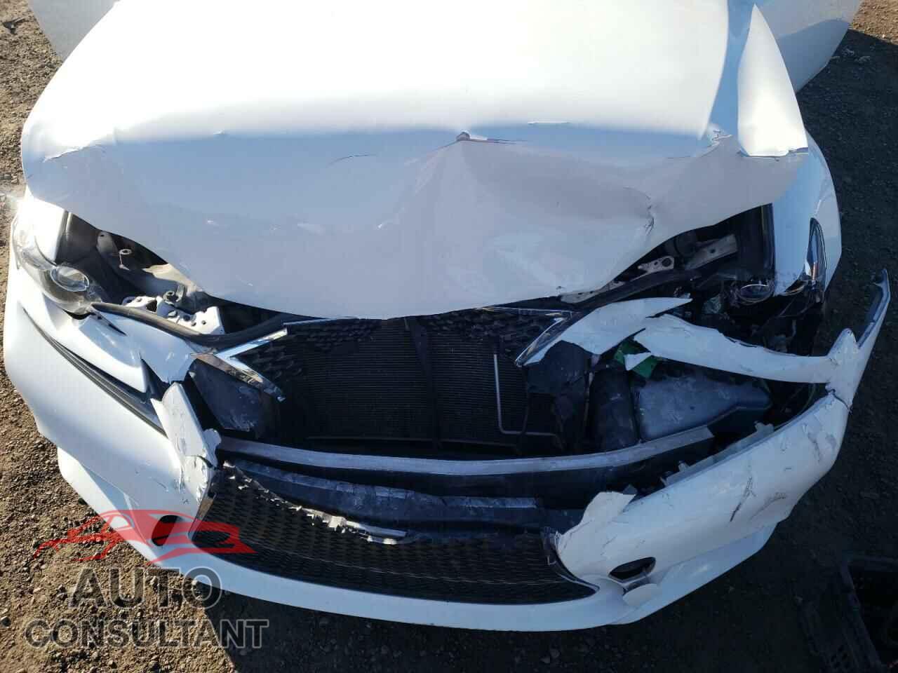 LEXUS IS 2016 - JTHBA1D28G5024498