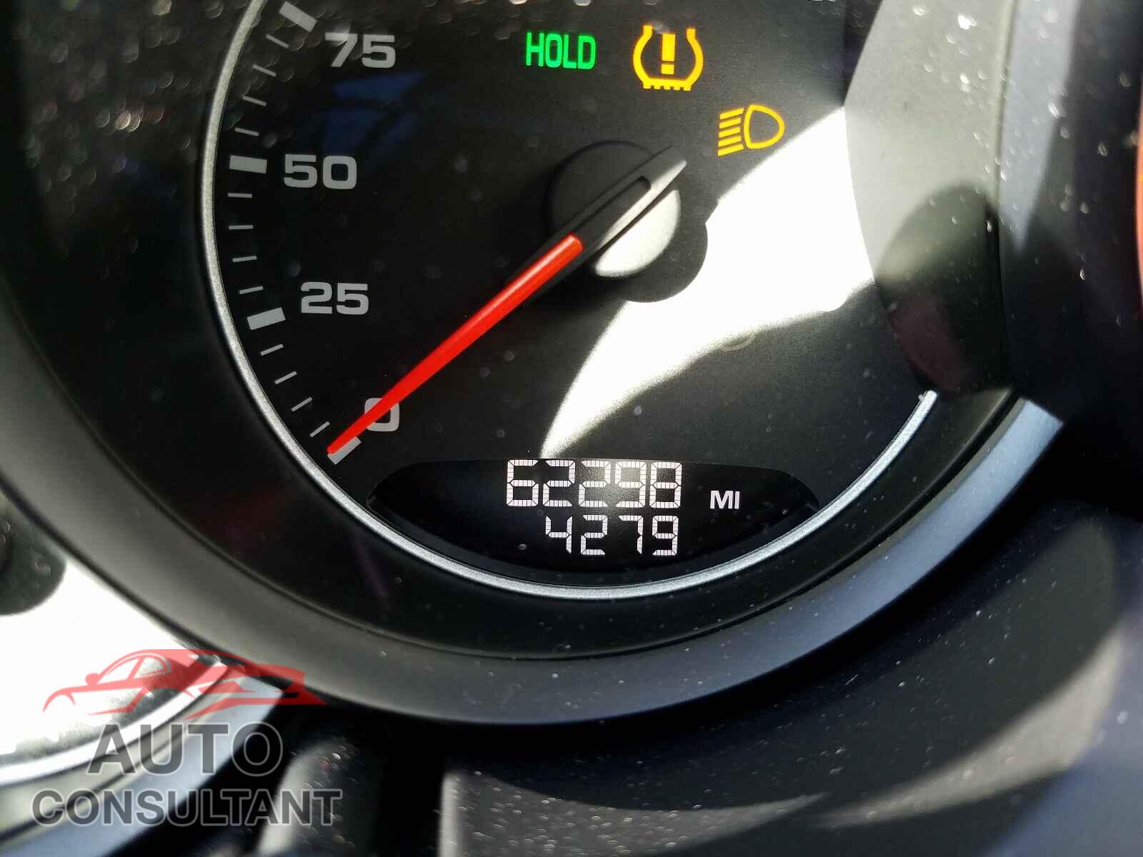 PORSCHE CAYENNE 2017 - WP1AA2A29HKA87442