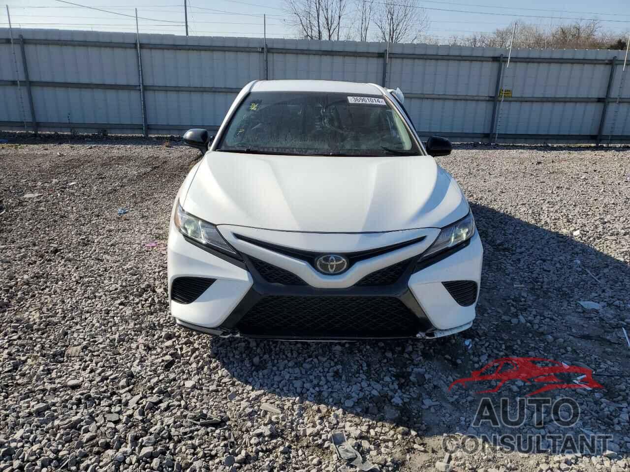 TOYOTA CAMRY 2019 - 4T1B11HK0KU683178