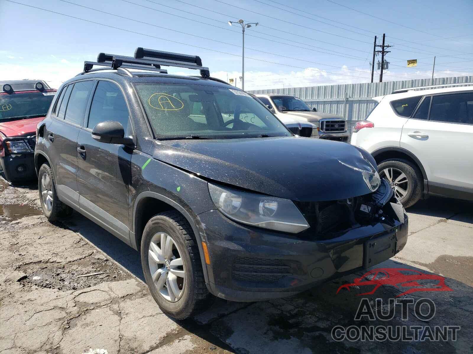VOLKSWAGEN TIGUAN 2017 - WVGBV7AX2HK021717