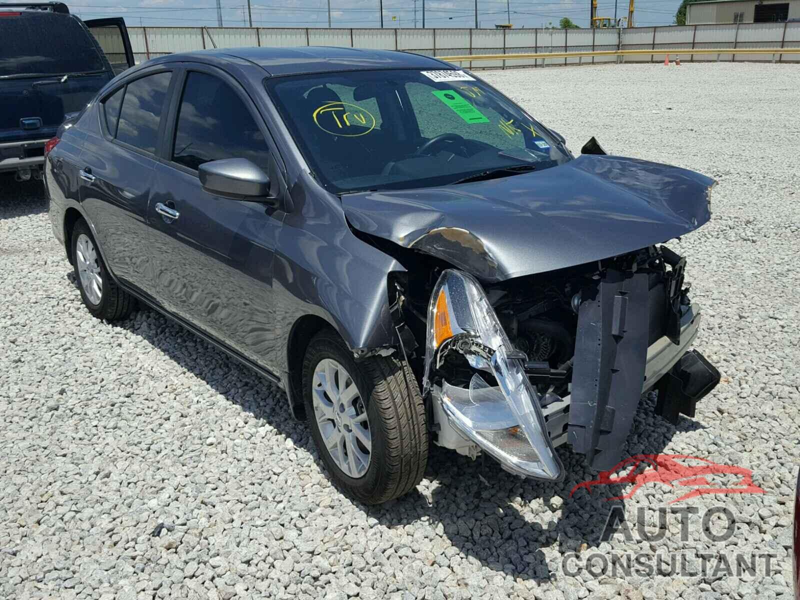 NISSAN VERSA 2018 - 3N1CN7AP0JL810478