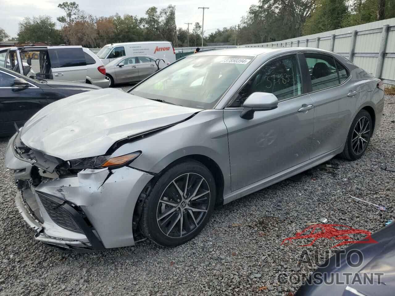 TOYOTA CAMRY 2021 - 4T1G11AKXMU521884