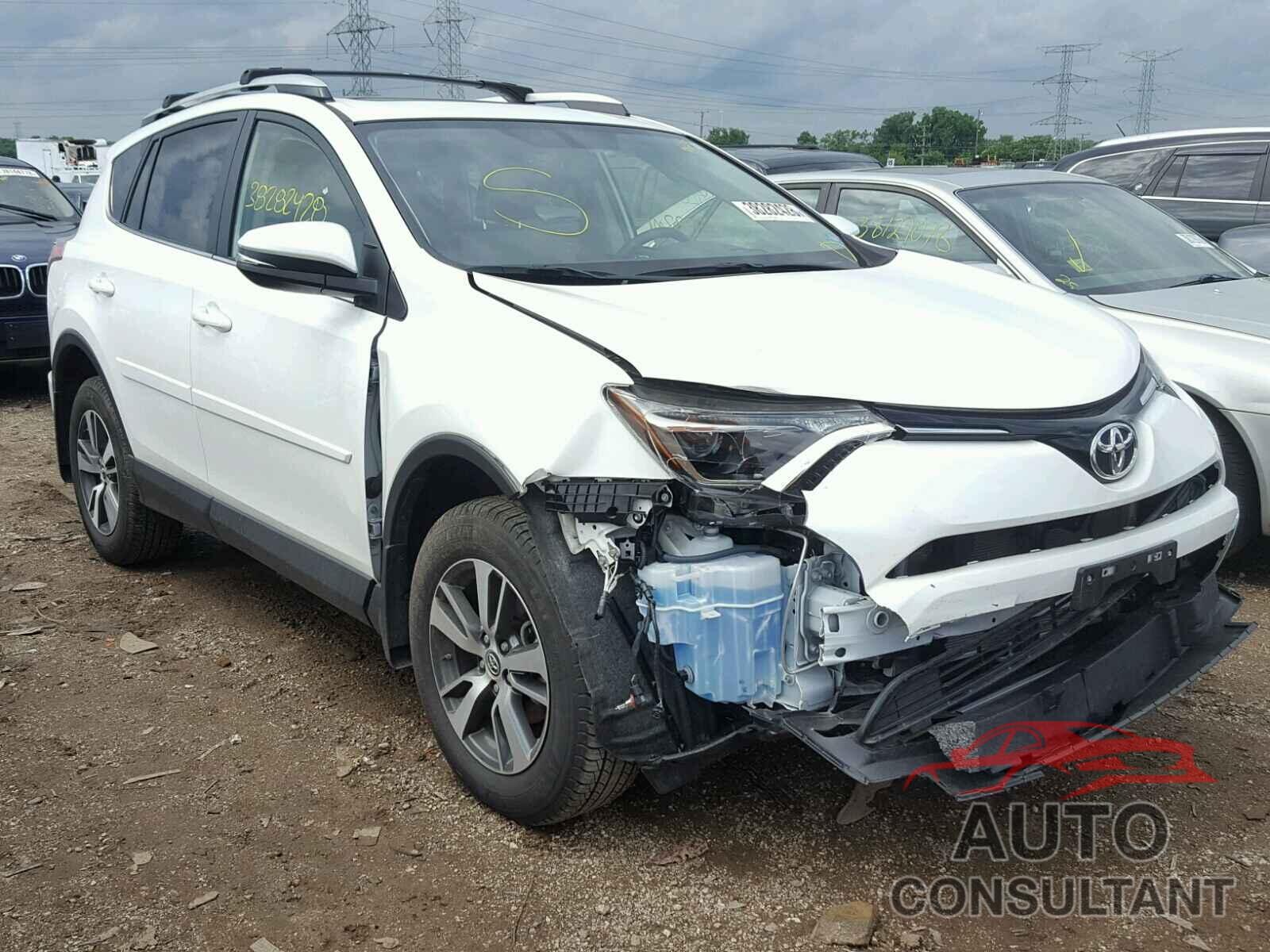 TOYOTA RAV4 XLE 2016 - JTMRFREV2GJ096331