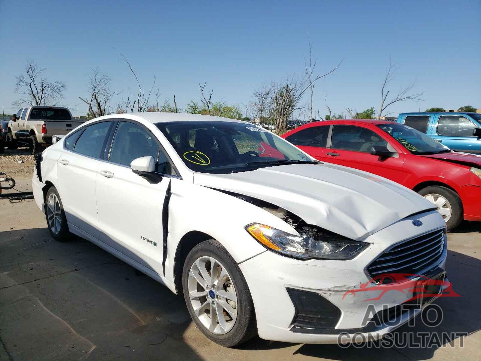 FORD FUSION 2019 - 3FA6P0LU5KR225009