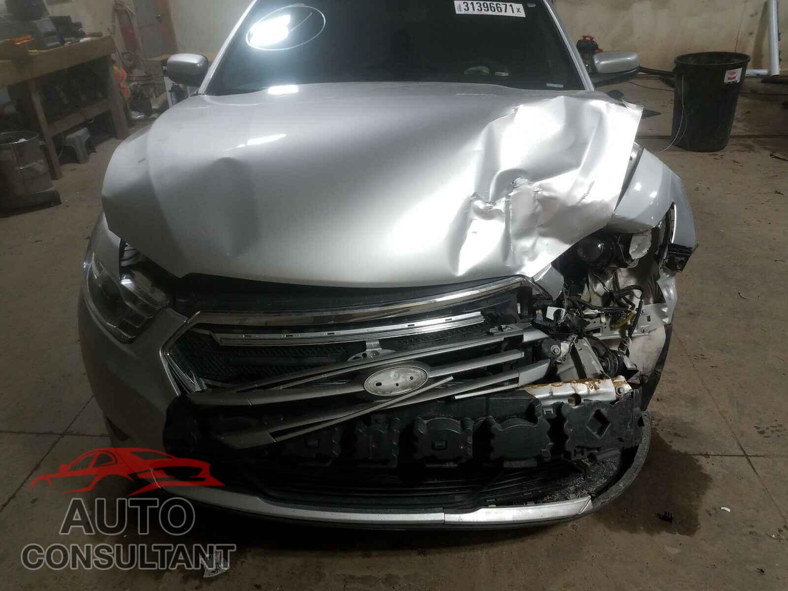 FORD TAURUS 2017 - 1FAHP2E81HG112324