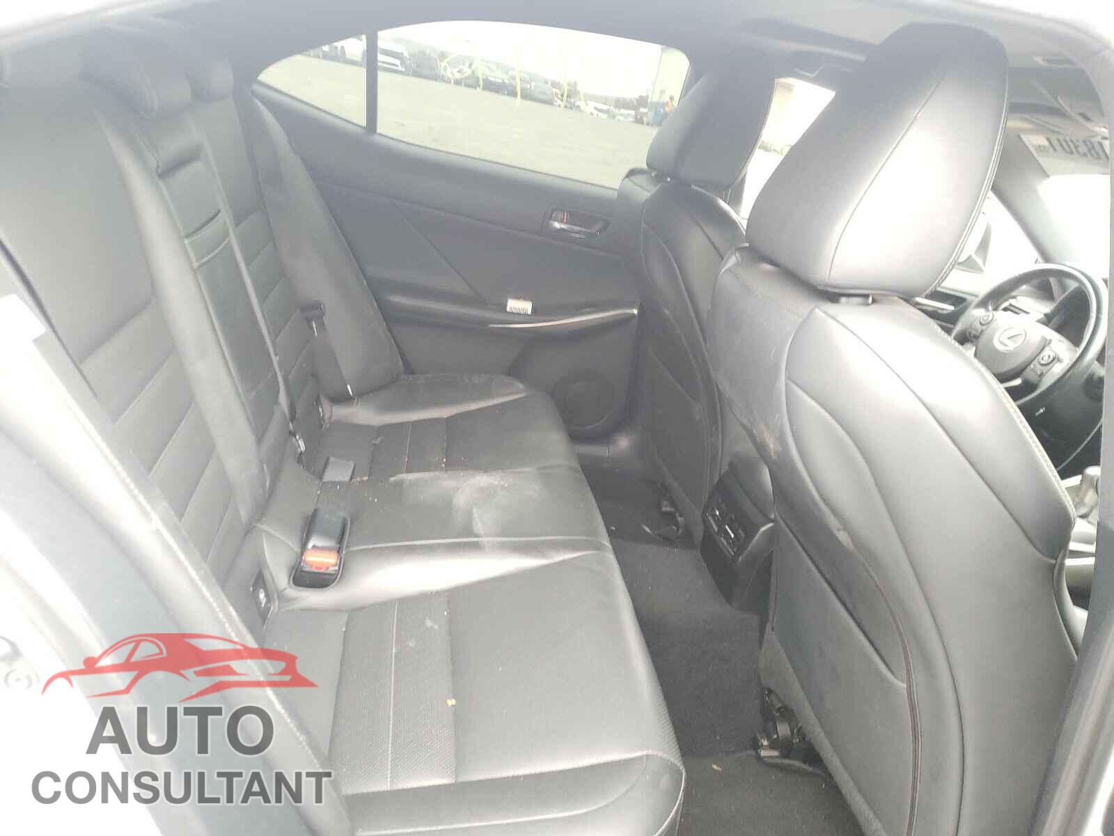 LEXUS IS 2016 - JTHBA1D20G5009817